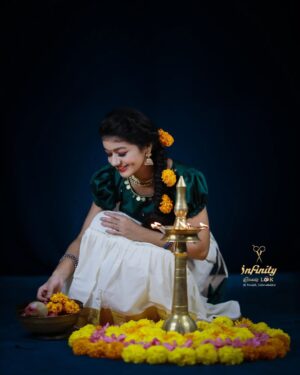 Sona Jelina Instagram - Good morning
ഓണാഘോഷത്തിന് കൊടിയേറി ഇന്ന് അത്തം ഒന്ന്.... @infinitybeautylook @premjith_kalluvathukkal @threads_nbeads