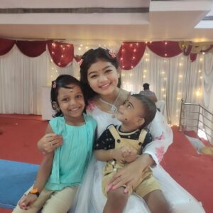 Sona Jelina Instagram - Little ones in a group...our sweet paruzz