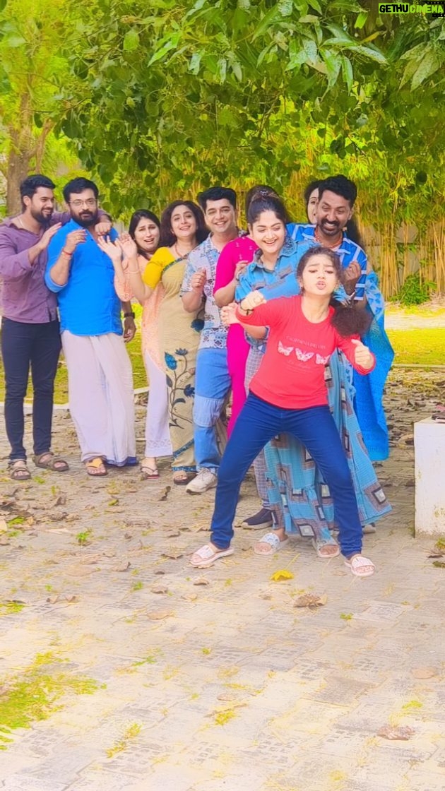 Sona Jelina - 7.5K Likes - മൗനരാഗം ബസ് 🤣#mounaragam #asianet #actorslife #actress