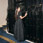 Sonam Kapoor Instagram - Date night with my baby in Versailles to one of the most beautiful dinners I’ve been too. Obviously in all @dior Also wearing this gorgeous bow from one of my favourite ribbon shops in London @vvrouleaux Make up @tanvichemburkar Hair @peteburkill Styling @nikhilmansata Outfit @dior Camera @dinesh_ahuja Paris,France