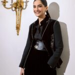 Sonam Kapoor Instagram - Effortlessly Dior. Make up @tanvichemburkar Hair @shonju Styling @nikhilmansata Outfit @dior Photos @dinesh_ahuja