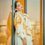 Sonam Kapoor Instagram - 🌅 @bhaane means the rising sun.. a new day… So proud of the brand and what we’ve created together @anandahuja @nimishshift .. it’s world class … watch this space for more to come.. Outfit: @bhaane Hair and makeup: @namratasoni Styling: @abhilashatd Styling asst: @iambidipto_ Photos: @sheldon.santos Mumbai, Maharashtra