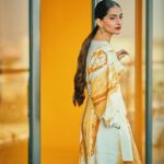 Sonam Kapoor Instagram – 🌅 @bhaane means the rising sun.. a new day… 
So proud of the brand and what we’ve created together @anandahuja @nimishshift .. it’s world class … watch this space for more to come.. 

Outfit: @bhaane 
Hair and makeup: @namratasoni 
Styling: @abhilashatd 
Styling asst: @iambidipto_ 
Photos: @sheldon.santos Mumbai, Maharashtra