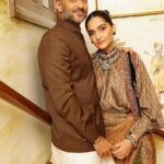 Sonam Kapoor Instagram - The most dapper date.. I married a perfect gentleman. Look @ritukumarhq Bag @kokommoaccessories Footwear @hereu_ Styling @rheakapoor @abhilashatd @shereenlovebug Style Team @snehhasuresh @niyatiij Make up and Hair @namratasoni Photographer @dinesh_ahuja #everydayphenomenal💫 🧿