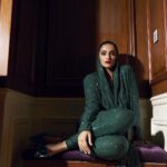 Sonam Kapoor Instagram - Absolute joy to be on The Kurator Magazine. Winter 2023 🤍 @thekurator_magazine @gulfnews Wearing: @chanelofficial Founder & creative director : @bambi_kappauf Editor-in-Chief : @khemenaahmad Guest editor: @mrdipeshdepala Artistic director & styling : @timothegrandchavin Stylist : @abhilashatd Photographers : @thehouseofpixels Makeup artist : @namratasoni Hairstylist : @bbhiral Stylist assistant : @morgane.pupier Local production : @akanshamaheshwari__ Production : @alifsophia