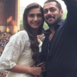 Sonam Kapoor Instagram - Happy Birthday Salman…you’re the best…@beingsalmankhan
