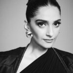 Sonam Kapoor Instagram - Thank you @elleindia for awarding me for my sartorial sense and whatever little contribution to an industry I Love so much. It’s such an honour to be a part of such an exemplary list. Wearing a Sari inspired @rickowensonline outfit from a few seasons ago. Outfit : @rickowensonline Gloves : @paularowangloves Hair - @bbhiral Make up - @tanvichemburkar Styling : @rheakapoor @manishamelwani @sanyakapoor @abhilashatd Style team : @niyatiij @iambidipto_ Managed by : @neeha7 Images : @kunalgupta91 Mumbai, Maharashtra