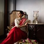 Sonam Kapoor Instagram - It was such a pleasure showing you a small taste of India @davidbeckham @davidgardner Hope you loved India as much as India loves you ! Thank you to my team that’s helped me put it together . @pallaviubhat @neeha7 @irteqarehmani @xahoormir @cult_0f_personality @lakshmi_poojari02 Thank you to some of the best in India Planner @siyagupta_events_experiences Concept and Floral Design @dhuncordo @followthefullmoon Art and styling @dishadeyy Food @indianaccent Music @aneeshaparwani Photos @aviraj Special thanks to my forever constants mama and masi @kapoor.sunita @kaveeta.singh Mumbai, Maharashtra