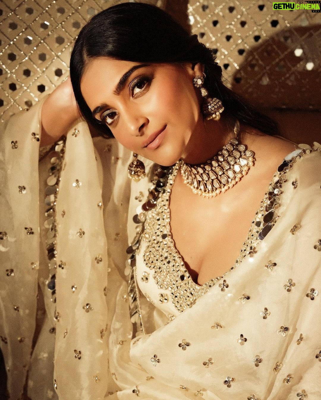 Sonam Kapoor Instagram - A mesmerising evening in Delhi with Abhinav Mishra.