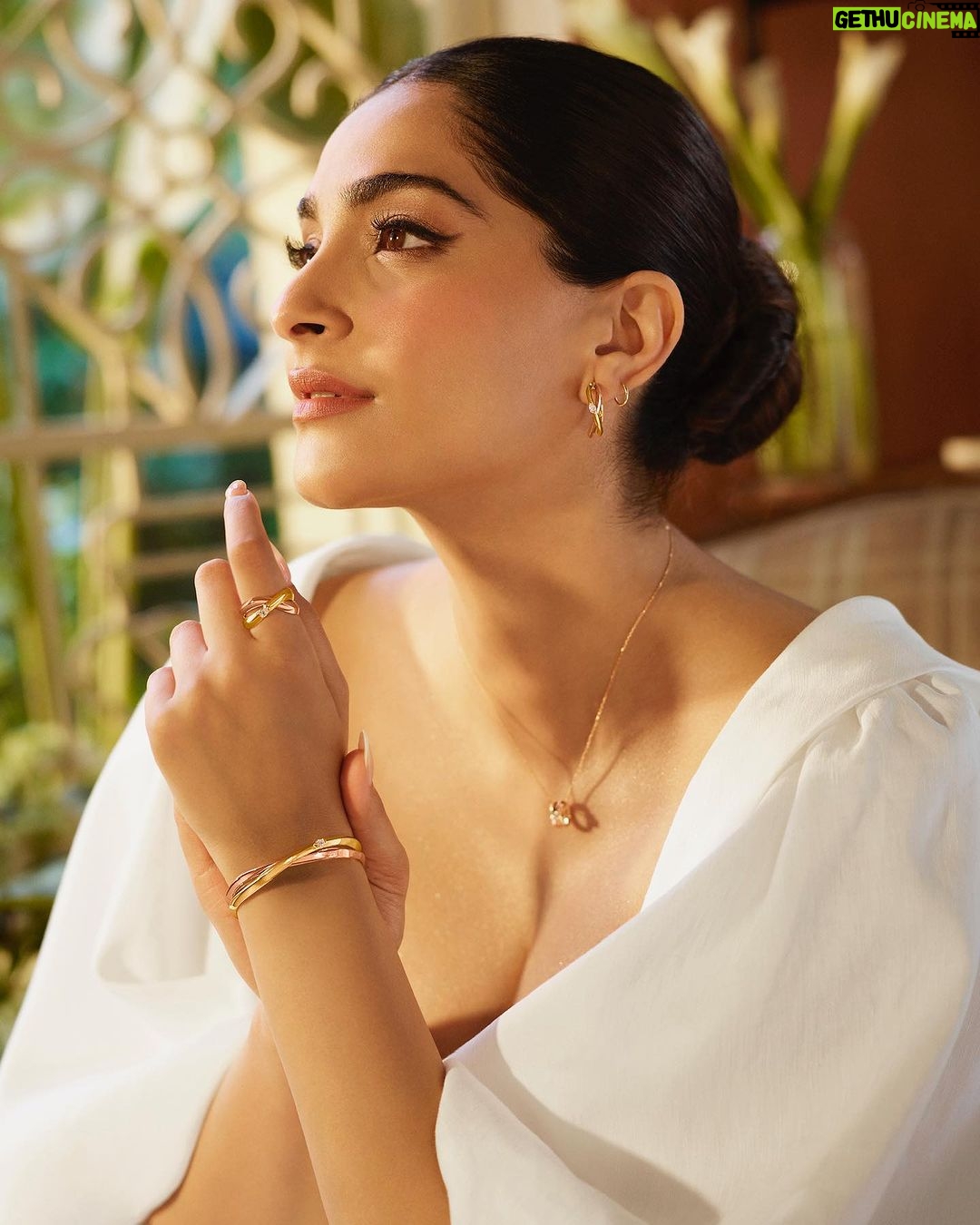 Sonam Kapoor Instagram - My beautiful campaign for @zoyajewels