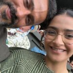 Sonam Kapoor Instagram - What an incredible historical match to watch, with such brilliant company! Congratulations to the insanely talented @carlitosalcarazz and the amazing @djokernole ! @wimbledon #everydayphenomenal Wimbledon Centre Court