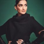 Sonam Kapoor Instagram - To be An artist is to honor life fully - @therealdvf a quote from her talk at Voices @bof Look @isseymiyakeofficial Gloves @paularowangloves Shoes @maisonmargiela Styling @rheakapoor @shereenlovebug Style Team @snehhasuresh dhvanii.devrani Make up and Hair @namratasoni Photos @kunalgupta91 Mumbai, Maharashtra