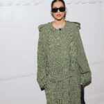 Sonam Kapoor Instagram - On my way to Wimbledon in style, donning a fabulous preview from Daniel Lee's resort 24 collection for @burberry and of course, I can't forget the latest addition to my wardrobe – the stunning Burberry knight bag from the new season. Game, set, match, and fashion-forward! Outfit @burberry Bag @burberry Sunglasses @burberry Earrings @otiumberg Styled by @rheakapoor Assisted by @prabhmalait Publicist @chandnimodha_ Hair by @aamirnaveedhair Make up by @gangamakeup Photographer @rowben_