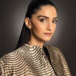Sonam Kapoor Instagram - A closer look at last night’s glam…