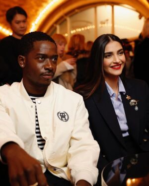 Sonam Kapoor Instagram - What an amazing experience @tommyhilfiger 36 hours in my fave 🗽 in an iconic location and a fabulous show.. the most fun I’ve had in a while! Thank you so much for having me.. can’t wait to come back ! 

@tommyhilfiger #TommyHilfiger #nyfw2024