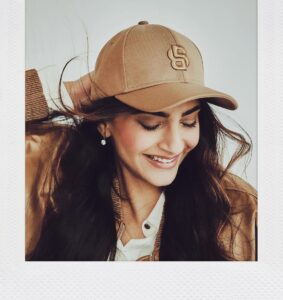 Sonam Kapoor Instagram - Double B, Every Me. Because there’s more than one way to be a BOSS @boss #BeYourOwnBOSS #ad Are you a BOSS