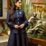 Sonam Kapoor Instagram - A lunch that spoke about the abundance India has to offer. Thank you to Siya, Ira, Karan, Rajnish and Marut for helping me organise and beautifully presenting our country’s offerings to our guests. Thank you my dear dear friend @kunalrawalofficial for designing this bespoke outfit for me.. one of my favourites I’ve worn so far. This is truly a glimpse of modern india. 📸 @dinesh_ahuja 📸 @aviraj Delhi