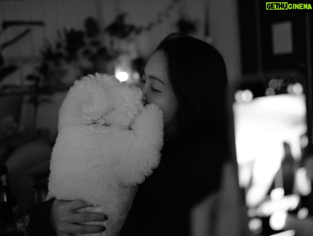 Song Hye-kyo Instagram - 😉 @park_solmi @jeniejang @hyojoo.p @lunadelizia