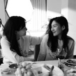 Song Hye-kyo Instagram - 😉 @park_solmi @jeniejang @hyojoo.p @lunadelizia