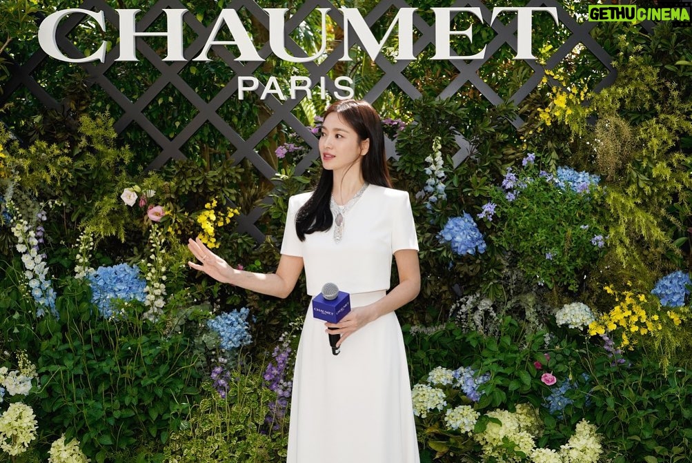 Song Hye-kyo Instagram - @chaumetofficial 💙