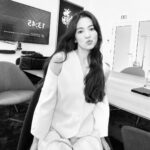 Song Hye-kyo Instagram - @chaumetofficial 💙 @fendi💛