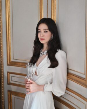 Song Hye-kyo Instagram - @chaumetofficial