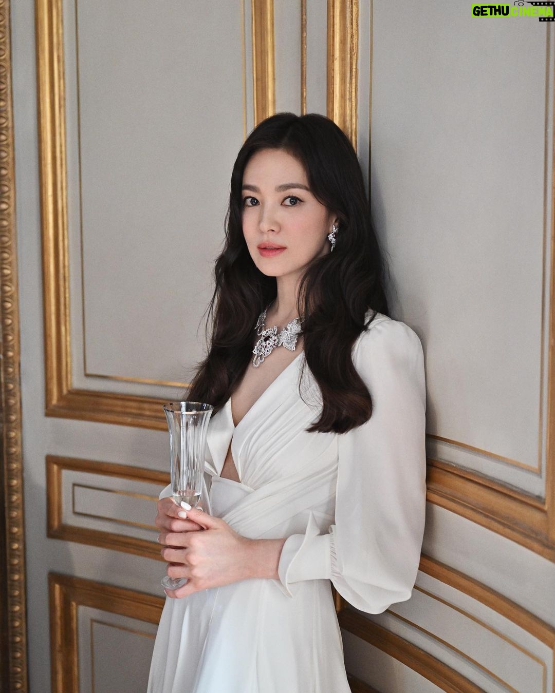 Song Hye-kyo - 3.8 Million Likes - @chaumetofficial
