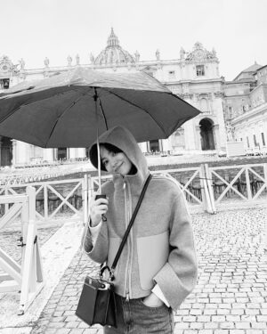 Song Hye-kyo Instagram - ROMA💛