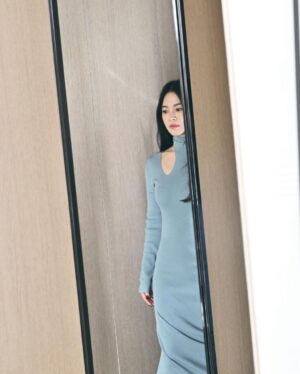 Song Hye-kyo Instagram - @fendi 
@voguekorea
