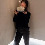 Song Hye-kyo Instagram - 저의 생일을 축하 해 주신 모든 분들께 감사 인사를 전합니다. 보내주신 꽃과 선물 모두 잘 받았습니다. 감사합니다^^ 변함없이 사랑해 주시는 팬분들 덕분에 하루하루 감사한 마음으로 건강하게 잘 지내고 있습니다! 여러분 모두 늘 건강 하시고 행복한 일들만 가득 하시길 바랍니다❤️ Thank you for all the birthday wishes. All the flowers and gifts you sent me are beautiful~ I am spending a very healthy and happy day to day thanks to the unchanging love and trust my lovely fans give me. I hope you always stay healthy and happy!❤️