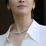 Song Hye-kyo Instagram - @kyo1122 and @chaumetofficial take you on an enchanted promenade into the beauty of nature. Have a look at the Maison’s extraordinary creations inspired by the fields from Le Jardin de Chaumet High Jewellery collection. #Chaumet #LeJardindeChaumet #ChaumetHighJewellery Paris