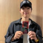 Song Joong-ki Instagram - 개봉! 극장에서 만나요~ #영화를_가장_잘_간직하는_방법 #화란 #hopeless #오리지널티켓 #메가박스 #MEETPLAYSHARE