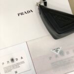 Song Kang Instagram – @prada#pradafw22#prada triangle.  프라다와 라프시먼스가 함께하는 프라다FW22 여성복 컬렉션 2022년 2월 24일 오후10시 프라다닷컴을통해 함께 보실 수 있습니다😍