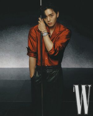 Song Kang Instagram - #LoveyourW @wkorea @cartier