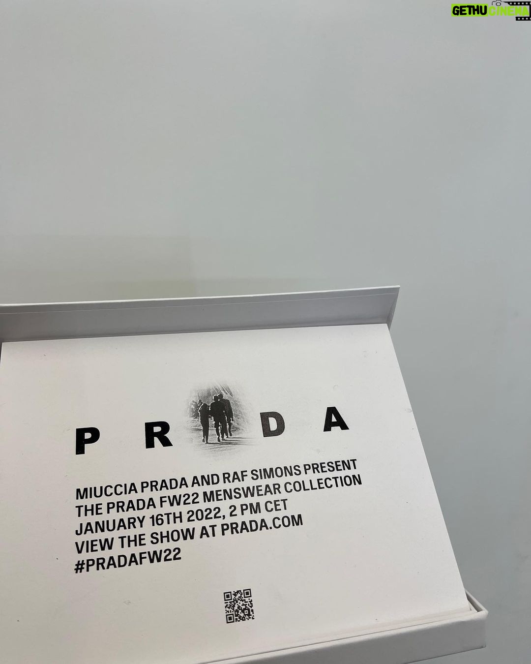 Song Kang Instagram - β€οΈπ @Prada #PradaFW22 #PradaTriangle λ―Έμ°μΉμ νλΌλ€μ λΌν μλͺ¬μ€κ° ν¨κ»νλ νλΌλ€ 2022λ
κ°μ/ κ²¨μΈ (FW22) λ¨μ±λ³΅ 컬λ μ
μ 1μ 16μΌ νκ΅μκ°μΌλ‘ μ€ν 10μμ νλΌλ€ λ·μ»΄μ ν΅ν΄ ν¨κ» λ³΄μ€ μ μμ΅λλ€.