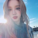 Song Yuqi Instagram –