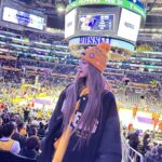 Song Yuqi Instagram - Today was really my lucky day!! Thank you for all the players that showed us such an amazing game!! Being a super fan of KingJames for more than 10years,watching him play in game in person has always been my dream.And!!! Today is really a dream come true 😭 Thank you for inspiring me through out my career.I will step up my game too! Let’s go lakers!! And …. Taco Tuesday!!!! 😛 @lakers @kingjames
