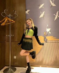 Song Yuqi Instagram - 👧