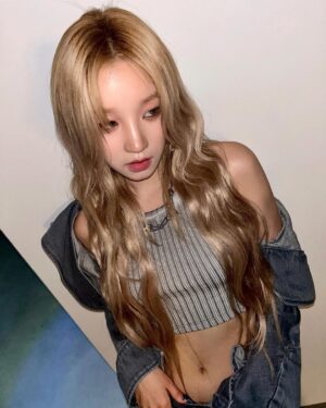 Song Yuqi Instagram - I want that ❤️‍🔥