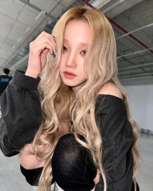 Song Yuqi Instagram - I want that ❤️‍🔥