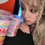 Song Yuqi Instagram - Safe and sound 😜