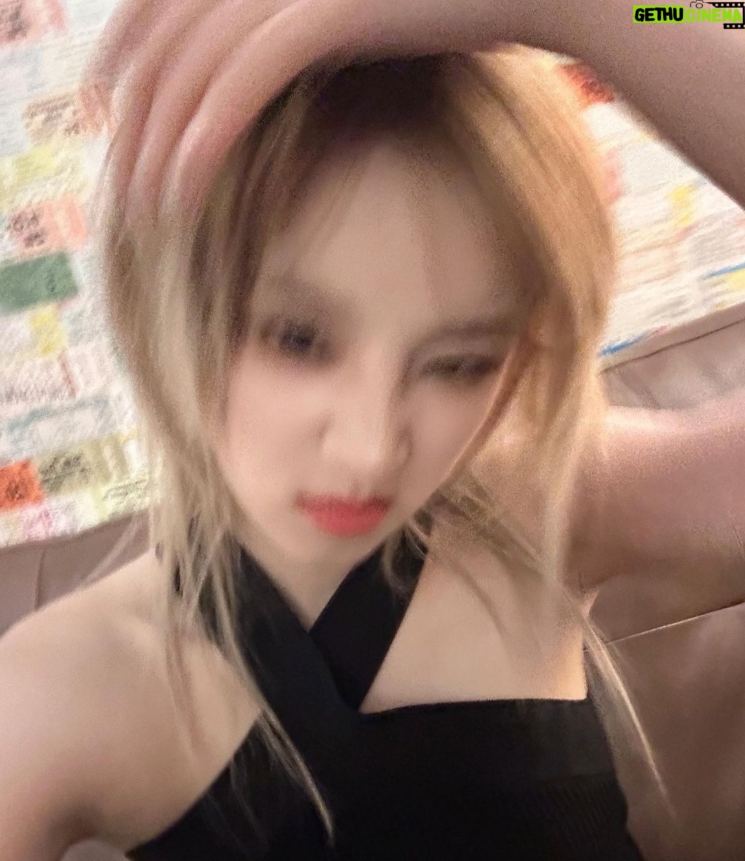 Song Yuqi Instagram - Incredible Atlanta!!! Already miss u guys 🥹 Let’s keep going!! See you tomorrow, Chicago 🤟🏻 Atlanta, Georgia