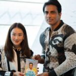 Sonu Sood Instagram – It was such a pleasure meeting K.ing in Thailand yesterday. Spoke at length about some exciting collaborations between India and Thailand. Watch this space. Something exciting coming soon. 🇮🇳 🇹🇭 @ingshin21 @surapong.lee @top.polnotcha @abyrao @chavantushar