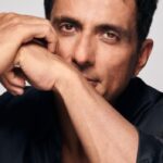 Sonu Sood Instagram – I am on a mission to make you a ‘Family Superstar’.
Are you ready for it?
Join me on a live chat show on Instagram on 18th November, 4 PM.
Don’t forget to bring your parents and grandparents.
See you soon!
#TheLungStarShow