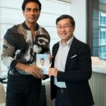 Sonu Sood Instagram - It was such a pleasure meeting K.ing in Thailand yesterday. Spoke at length about some exciting collaborations between India and Thailand. Watch this space. Something exciting coming soon. 🇮🇳 🇹🇭 @ingshin21 @surapong.lee @top.polnotcha @abyrao @chavantushar