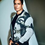 Sonu Sood Instagram - 🤎