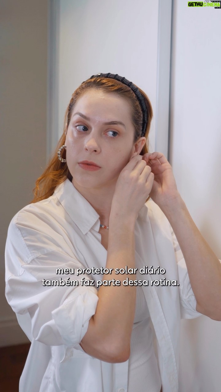 Sophia Abrahão Instagram - Gente, rotina completa é uma rotina com proteção ☺️ O novo lançamento de @eucerinbrasil já faz parte do meu dia a dia… o Sun Hydro Fluid FPS60 é um protetor solar com a tecnologia avançada, uma textura fluída e INVISÍVEL! e o que eu mais amo, é que a absorção é imediata, tem zero resíduos e é feito para todos os tipos de pele, com ação antioxidante e TRIPLA PROTEÇÃO, perfeito, né? Vocês precisam testar por aí também! Me contem depois o que acharam 😀💛 #Eucerin #EucerinSun • Publicidade