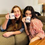 Sophia Abrahão Instagram – Um dumpzinho dos bastidores da gravação da nossa 2ª temporada pra dizer que: ESTAMOS DE VOLTA! (não hoje, na quinta-feira), no mesmo canal e horário… hahahahaha 🎙️❤️😂
Estamos muito animadas pra dividir com vocês mais histórias e risadas! Preparamos essa temporada com muito carinho. Então se inscreva no canal e ative as notificações pra não perder nada. E claro, AVISA CHEGANDO 😅
#videocast #sophiaabrahao #marianamolina #segundatemporada