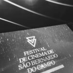 Sophia Abrahão Instagram - muito feliz por finalmente dividir “Letícia” com vocês. ontem o nosso longa estreou no @festivaldecinemadesaobernardo e levou dois prêmios: “Melhor Atriz” (pra essa que vos escreve 😂), e “Melhor Direção” para o @cristianovieira10… é uma honra receber esse prêmio. gostaria muito de agradecer a toda equipe do filme que também faz parte disso. foi uma noite inesquecível! claro, não poderia deixar de agradecer aos meus fãs que estavam lá me apoiando, como sempre ❤️ a premiação estava impecável, vida longa ao festival 🎬 #CinemaNacional #Letícia