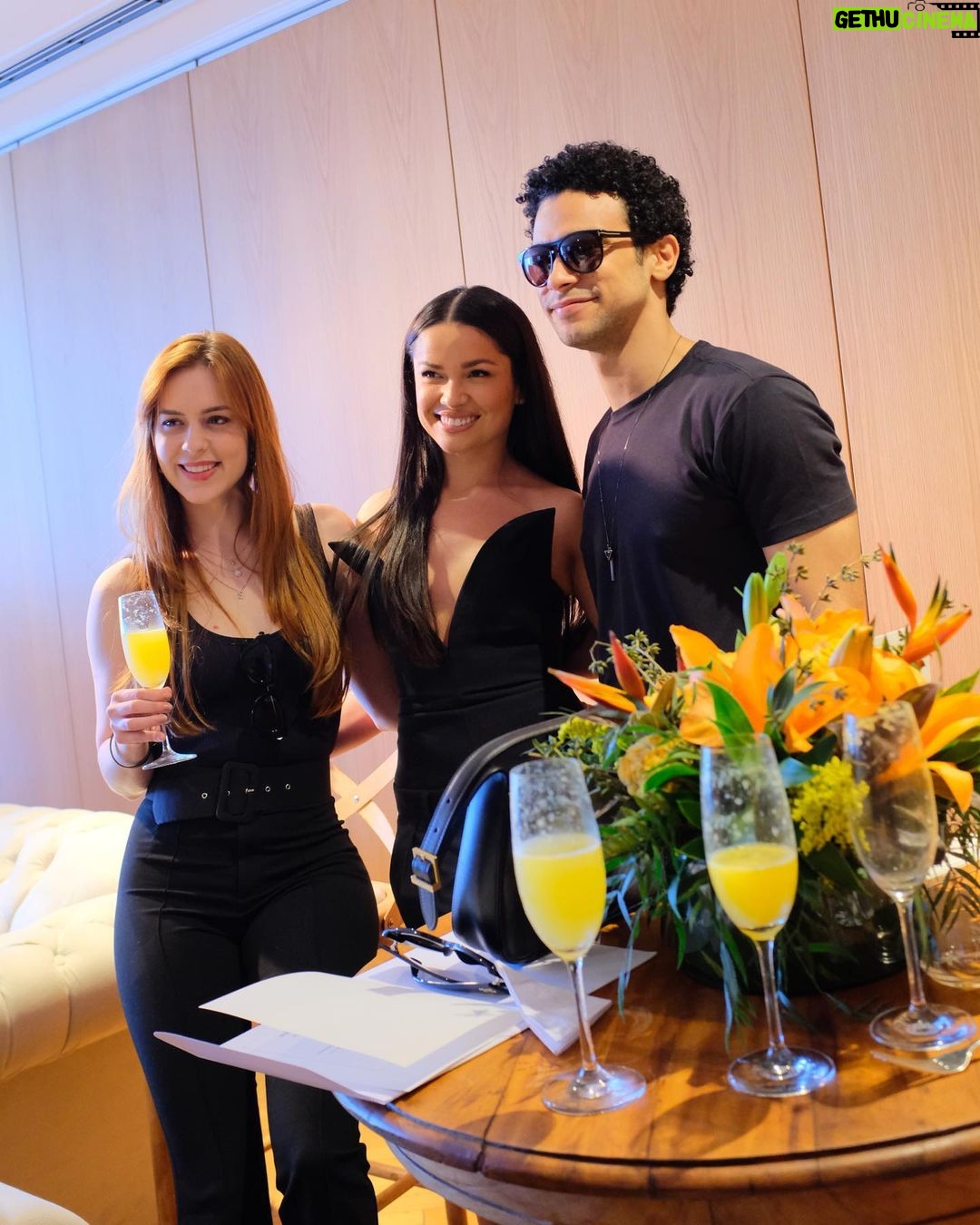 Sophia Abrahão Instagram - Dia de Reunião com o time da @meta pra falar um pouco sobre as novidades das plataformas. Conhecemos também o vice-presidente de parcerias do Instagram, @charlesporch. Além de reencontrar muita gente querida! Foi um papo ótimo ❤️ Muito obrigada pelo convite @felipekozlowski @_nathcabral :) Hotel Emiliano